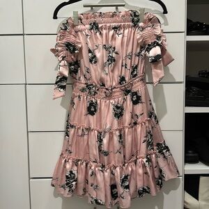 Miss off shoulder silky dress